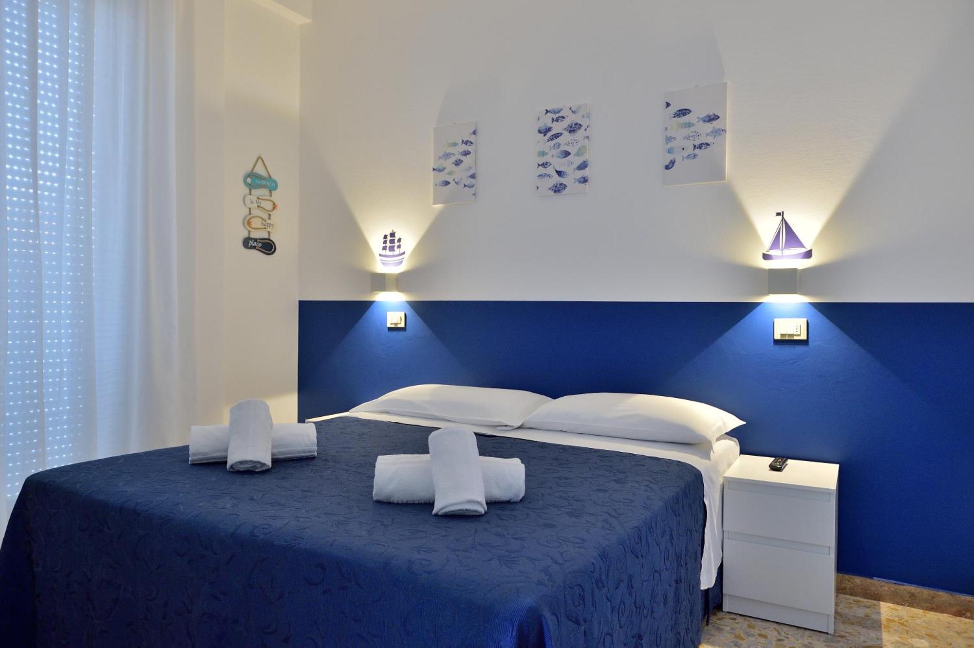 Hotel Oltremar B&B Cattolica Buitenkant foto