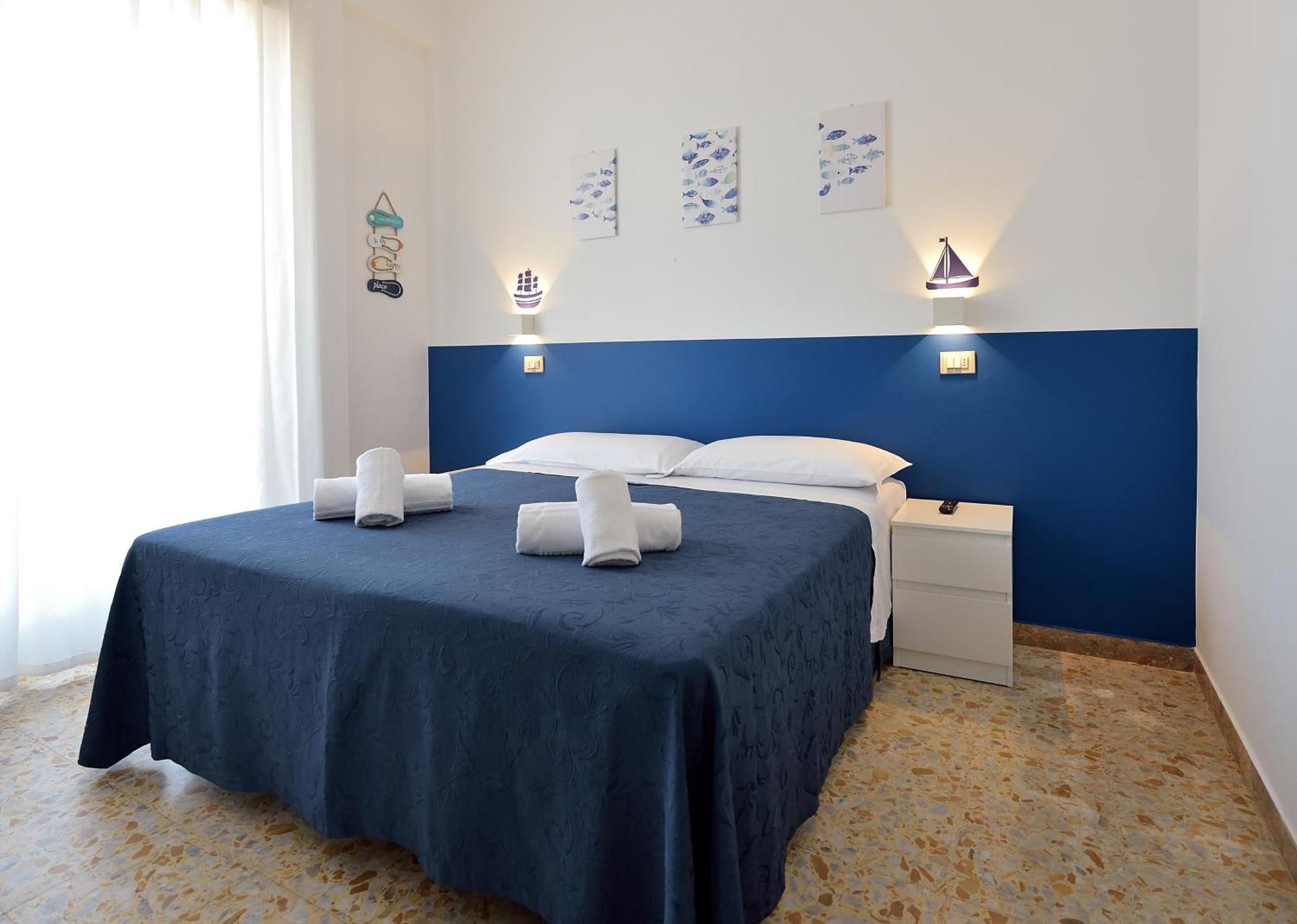 Hotel Oltremar B&B Cattolica Buitenkant foto