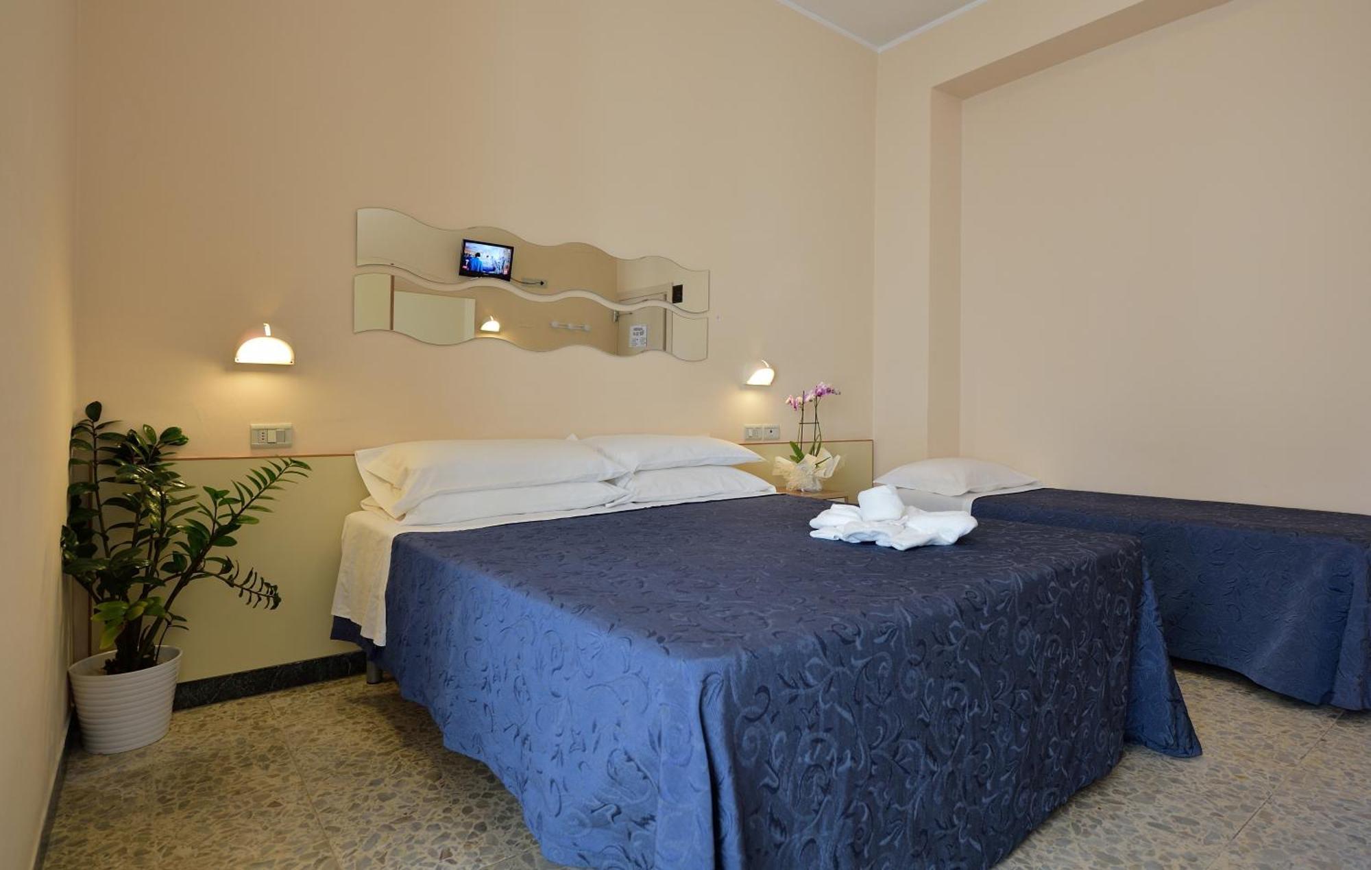 Hotel Oltremar B&B Cattolica Buitenkant foto
